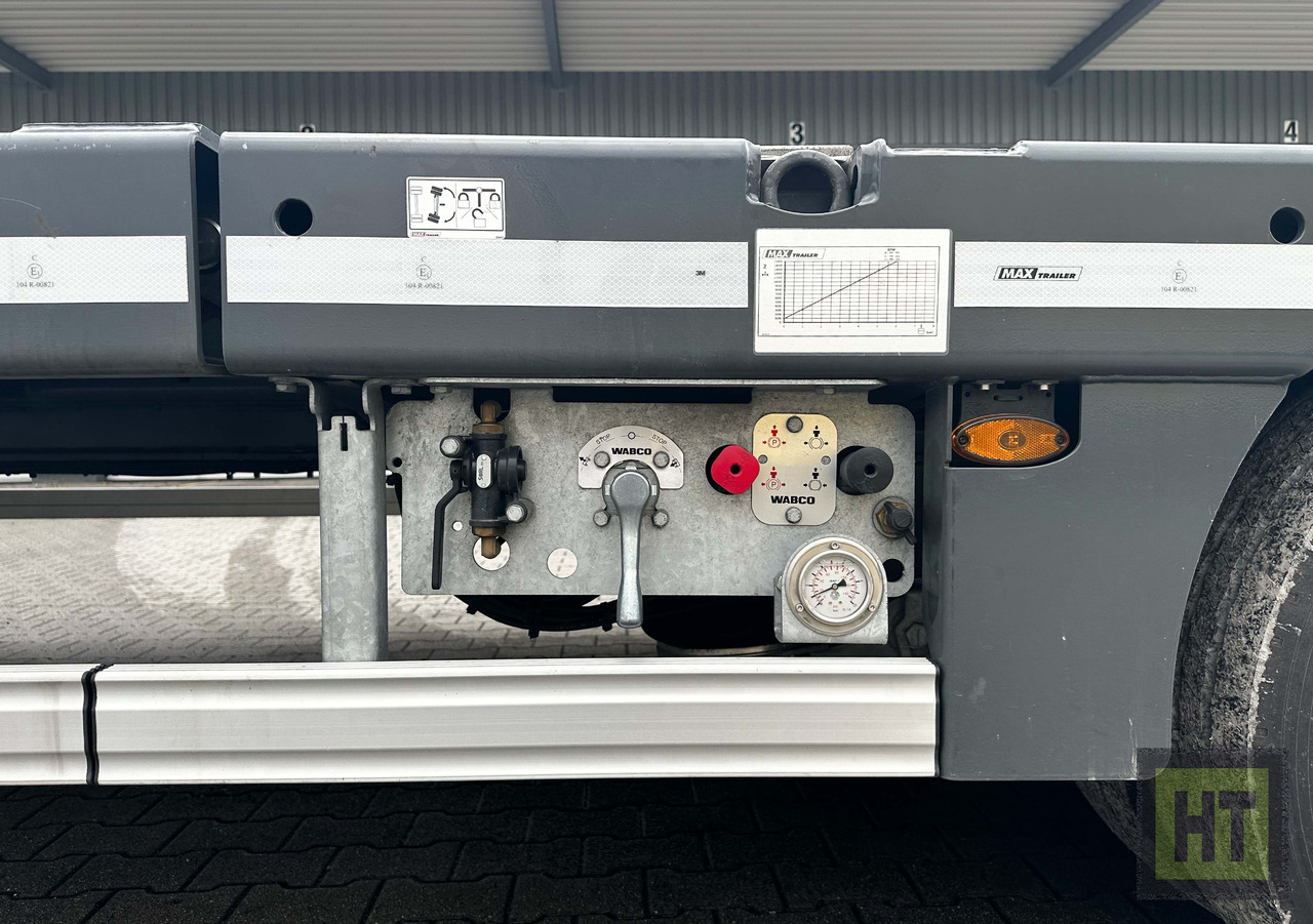 Faymonville MAX Trailer 3-Achs-Semi mit hydr. Ladeboden und hydr. Ramen - Låg lastare semitrailer: bild 4 Faymonville MAX Trailer 3-Achs-Semi mit hydr. Ladeboden und hydr. Ramen - Låg lastare semitrailer: bild 4