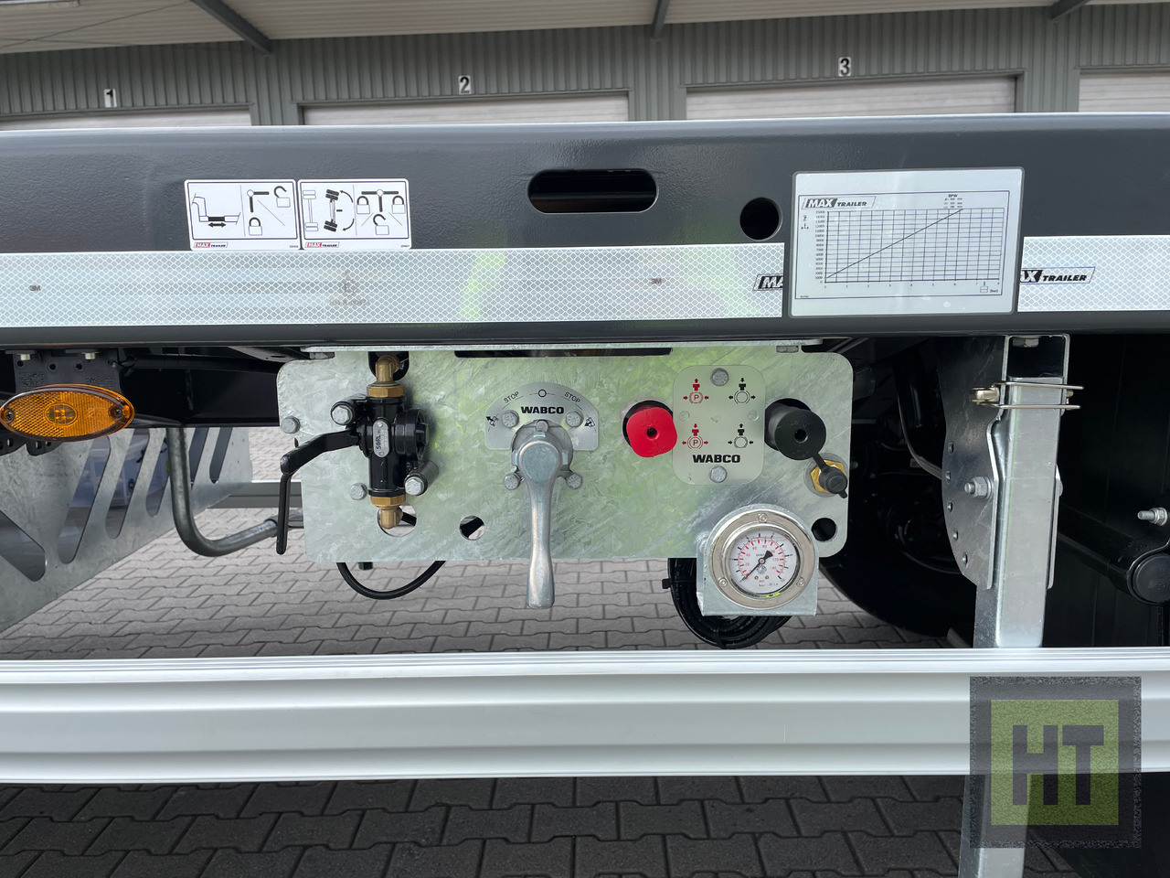 Faymonville MAX Trailer 3-Achs-Tele-Plateau - Flaktrailer: bild 4 Faymonville MAX Trailer 3-Achs-Tele-Plateau - Flaktrailer: bild 4