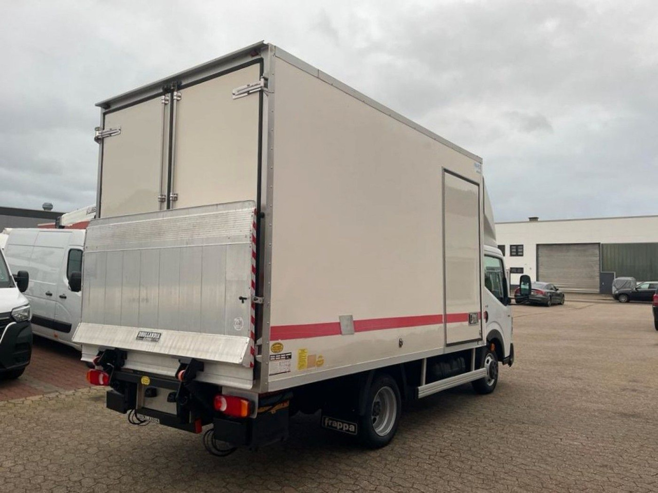 Renault Maxity Tiefkühlkoffer Multi-Temp Ladebordwand - Kylbil: bild 4 Renault Maxity Tiefkühlkoffer Multi-Temp Ladebordwand - Kylbil: bild 4