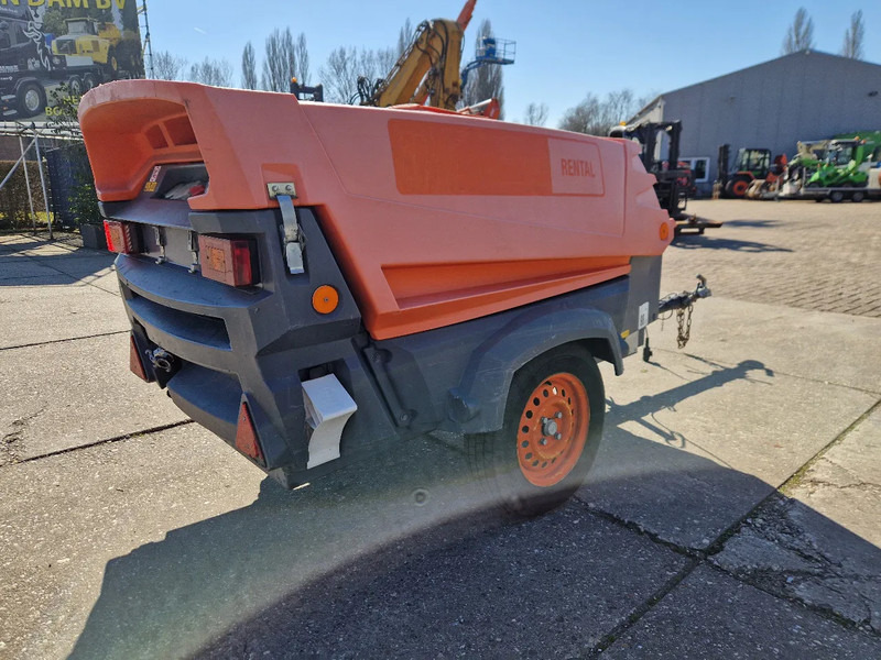 Atlas-Copco XAS57 in zeer nette staat - Luftkompressor: bild 4 Atlas-Copco XAS57 in zeer nette staat - Luftkompressor: bild 4