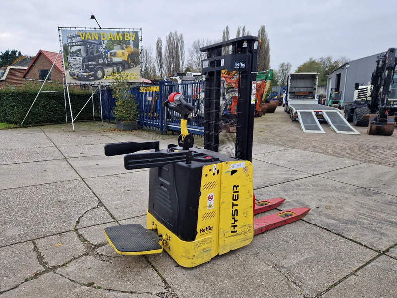 Hyster S1.5S elektrische stapelaar hefhoogte 3.17m. - Staplare: bild 5 Hyster S1.5S elektrische stapelaar hefhoogte 3.17m. - Staplare: bild 5