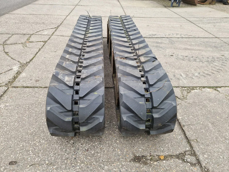 Komatsu nieuwe tracks t.b.v. PC75 tot PC88 - Larvband för Lastbil: bild 3 Komatsu nieuwe tracks t.b.v. PC75 tot PC88 - Larvband för Lastbil: bild 3