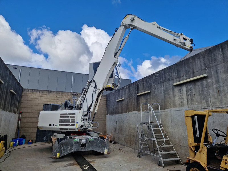 Sennebogen 821 overslagkraan - Materialhanterare: bild 2 Sennebogen 821 overslagkraan - Materialhanterare: bild 2