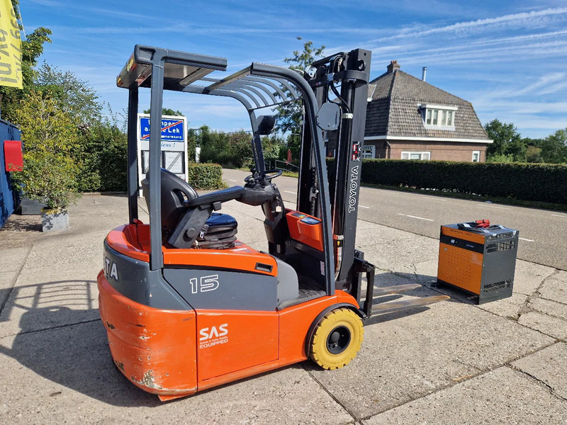 Toyota 1500 kg. elektrisch hefhoogte 5.00m. - Eltruck: bild 1 Toyota 1500 kg. elektrisch hefhoogte 5.00m. - Eltruck: bild 1