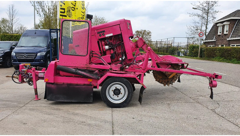 VERMEER SC1102 stobbenfrees/stronkenfrees op aanhanger - Stubbfräs: bild 1 VERMEER SC1102 stobbenfrees/stronkenfrees op aanhanger - Stubbfräs: bild 1