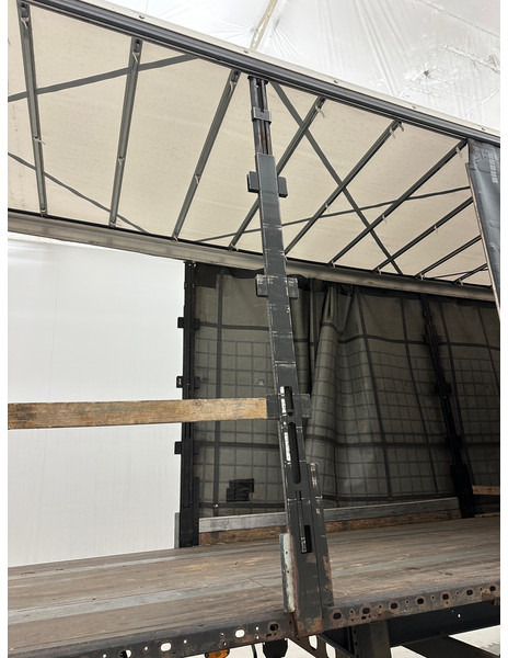 Kögel Tautliner - Kapelltrailer: bild 4 Kögel Tautliner - Kapelltrailer: bild 4