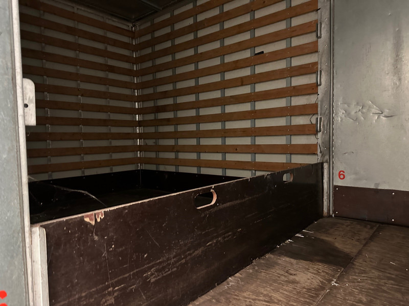 Lastbil med skåp MAN TGL 12.220: bild 14