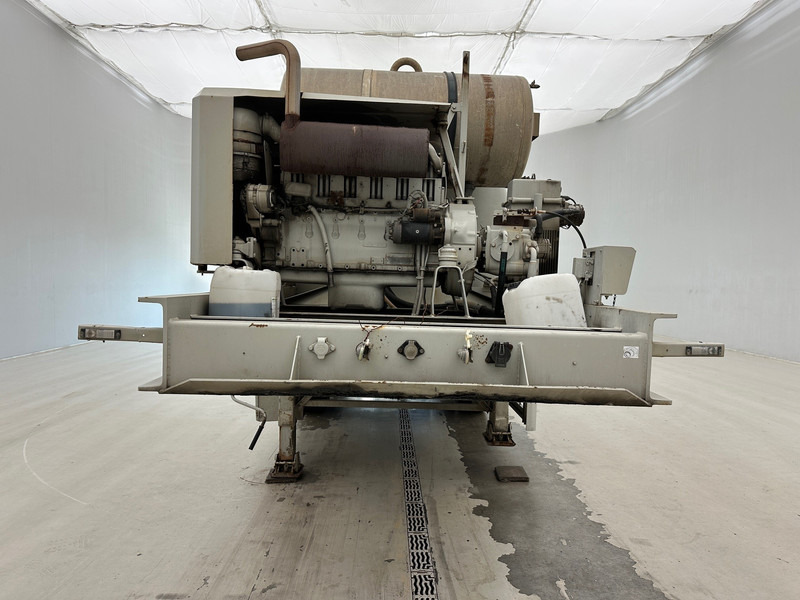 MOL Mixer 10 cub - Betongtrailer: bild 2 MOL Mixer 10 cub - Betongtrailer: bild 2