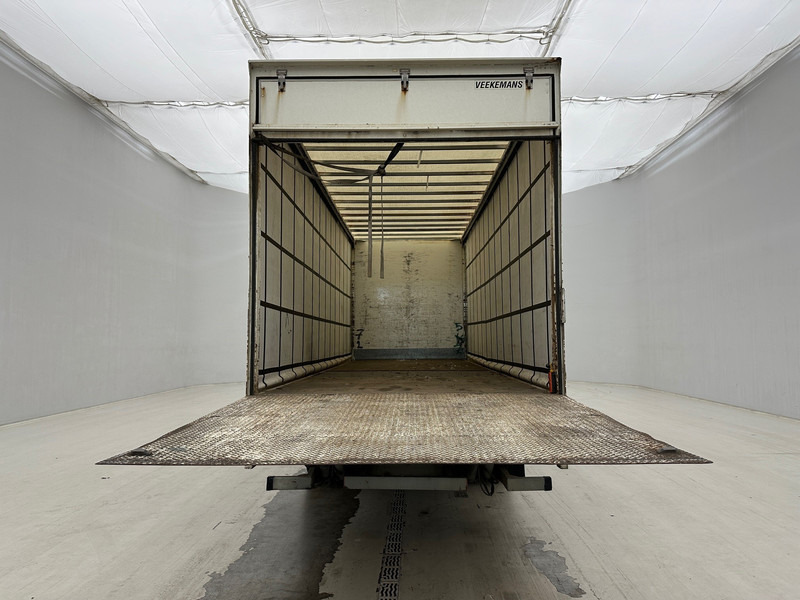 Scania P230 - Kapellbil: bild 5 Scania P230 - Kapellbil: bild 5