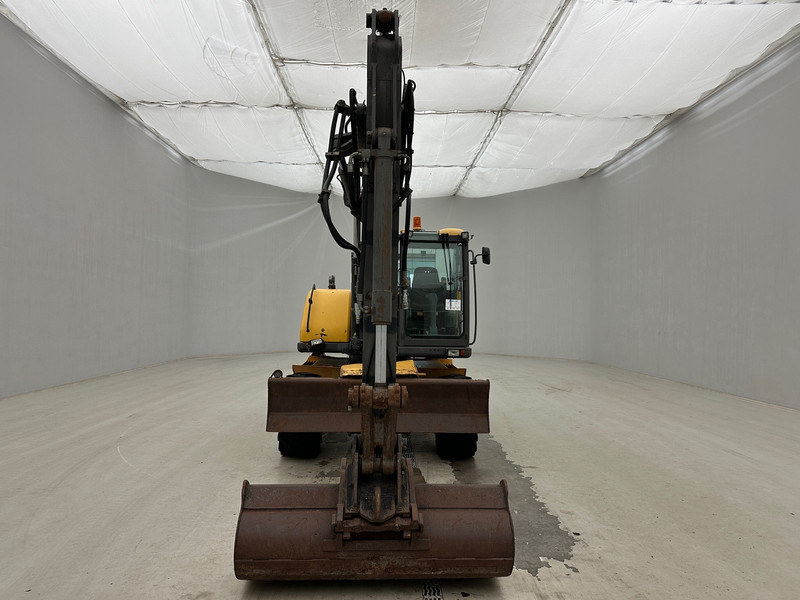 VOLVO* EW 140 - Grävmaskin på däck: bild 2 VOLVO* EW 140 - Grävmaskin på däck: bild 2