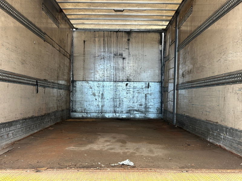 Lastbil med skåp Volvo FL 240: bild 15