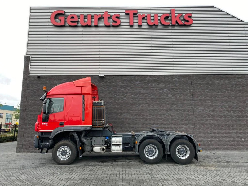 Iveco Trakker 560 SIVI 6X6 HEAVY DUTY PRIME MOVER 275 TONS - Dragbil: bild 1 Iveco Trakker 560 SIVI 6X6 HEAVY DUTY PRIME MOVER 275 TONS - Dragbil: bild 1