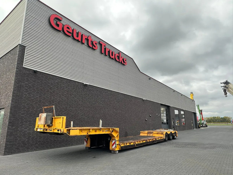 Nooteboom EURO-48-03 DIEPLADER / TIEFLADER / LOW LOADER MET HYDRAULISCH VERING EN STUURASSEN - Låg lastare semitrailer: bild 2 Nooteboom EURO-48-03 DIEPLADER / TIEFLADER / LOW LOADER MET HYDRAULISCH VERING EN STUURASSEN - Låg lastare semitrailer: bild 2