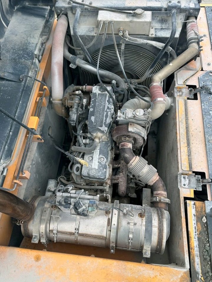 Hyundai R 300 - Bandgrävare: bild 4 Hyundai R 300 - Bandgrävare: bild 4