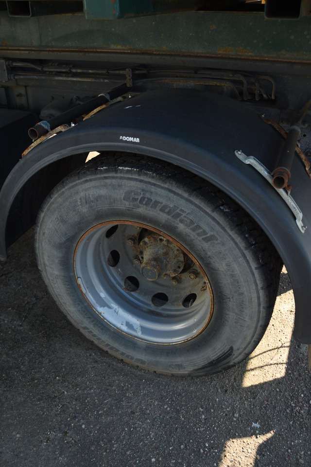 SCANIA P94 220 - Tippbil lastbil: bild 2 SCANIA P94 220 - Tippbil lastbil: bild 2