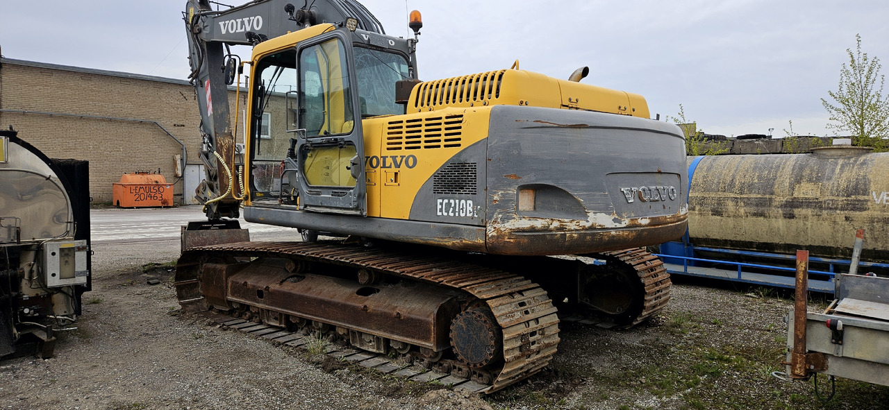 Volvo EC 210 BLC  new engine - Bandgrävare: bild 4 Volvo EC 210 BLC  new engine - Bandgrävare: bild 4