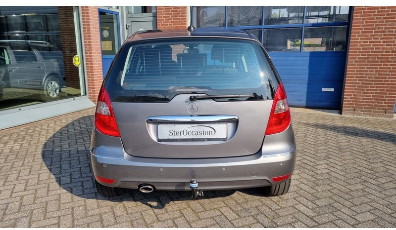 Mercedes-Benz A-Klasse A160 Automaat Elegance.airco.trekhaak. - Hatchback/ Halvkombi: bild 4 Mercedes-Benz A-Klasse A160 Automaat Elegance.airco.trekhaak. - Hatchback/ Halvkombi: bild 4