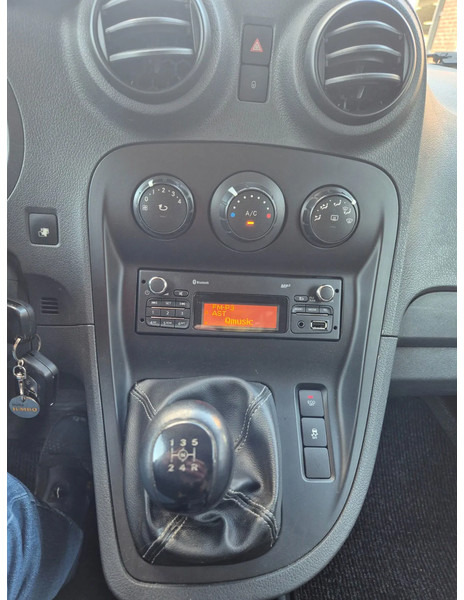 Mercedes-Benz Citan 108 CDI - Små skåpbil: bild 5 Mercedes-Benz Citan 108 CDI - Små skåpbil: bild 5