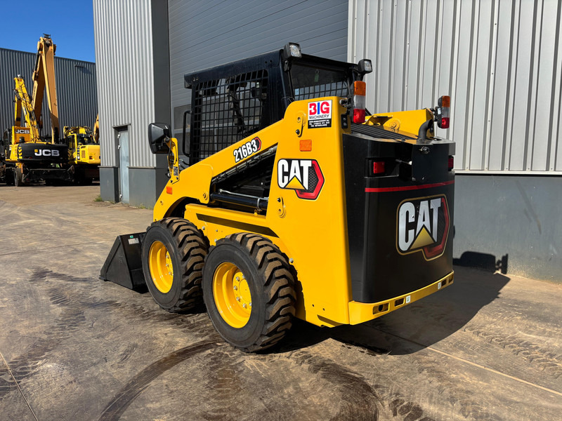 Caterpillar 216B3 - Lastare: bild 3 Caterpillar 216B3 - Lastare: bild 3