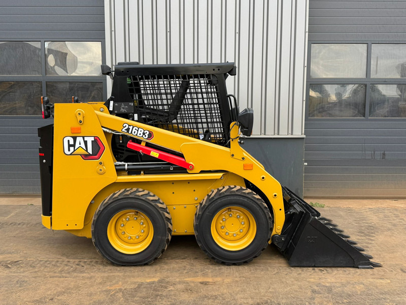Caterpillar 216B3 - Hjullastare: bild 4 Caterpillar 216B3 - Hjullastare: bild 4