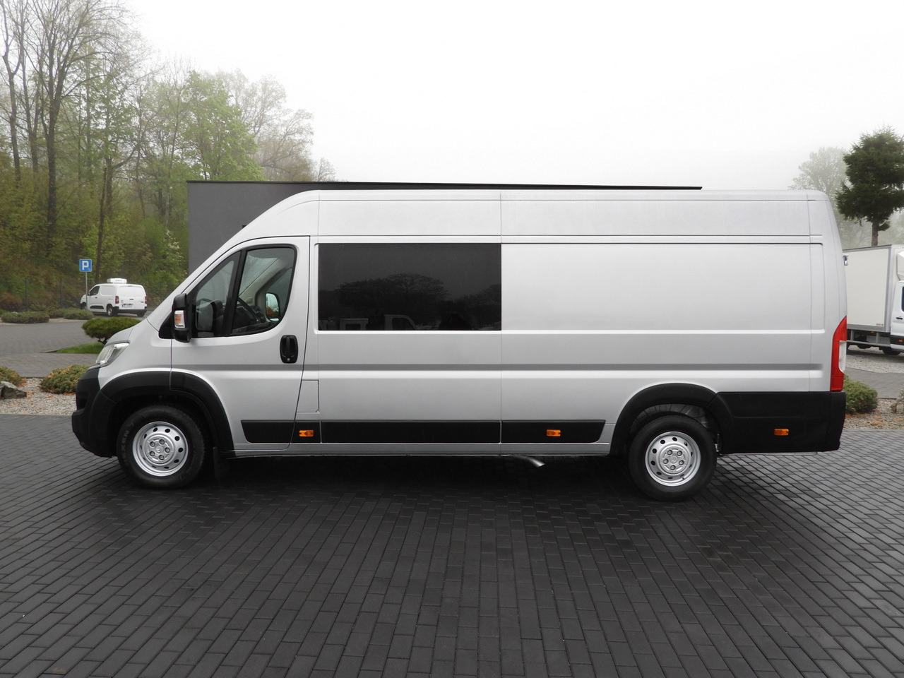 Skåpbil CITROEN JUMPER BOX DELIVERY VAN 7 SEATS CRUISE CONTROL LED LIGHTS AIR CONDITIONING 165HP: bild 9 Skåpbil CITROEN JUMPER BOX DELIVERY VAN 7 SEATS CRUISE CONTROL LED LIGHTS AIR CONDITIONING 165HP: bild 9