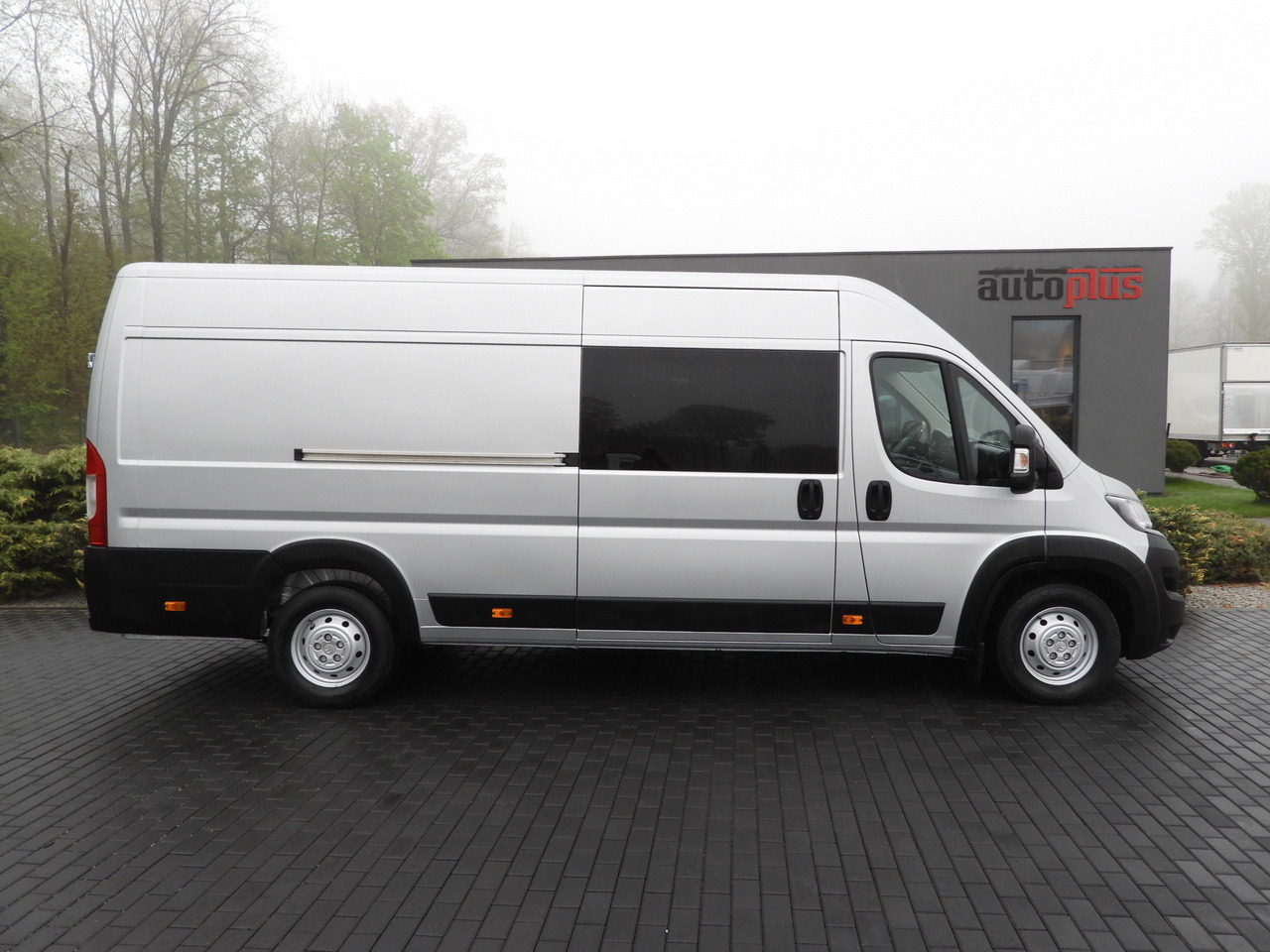 Skåpbil CITROEN JUMPER BOX DELIVERY VAN 7 SEATS CRUISE CONTROL LED LIGHTS AIR CONDITIONING 165HP: bild 7 Skåpbil CITROEN JUMPER BOX DELIVERY VAN 7 SEATS CRUISE CONTROL LED LIGHTS AIR CONDITIONING 165HP: bild 7