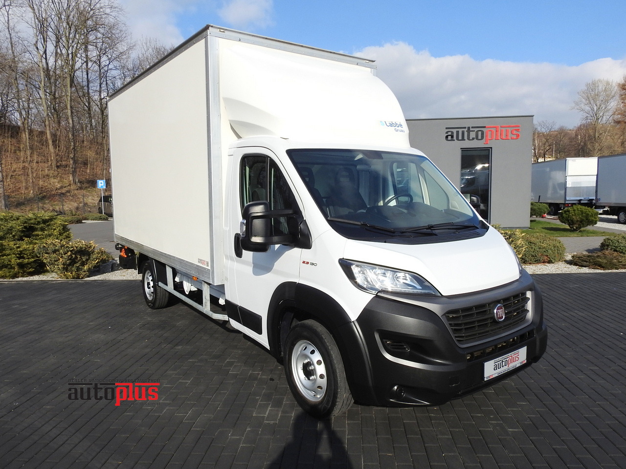 FIAT DUCATO  BOX LIFT 8 PALLETS CRUISE CONTROL NAVIGATION LED LIGHTS AIR CONDITIONING  130HP - Kylbil: bild 1 FIAT DUCATO  BOX LIFT 8 PALLETS CRUISE CONTROL NAVIGATION LED LIGHTS AIR CONDITIONING  130HP - Kylbil: bild 1
