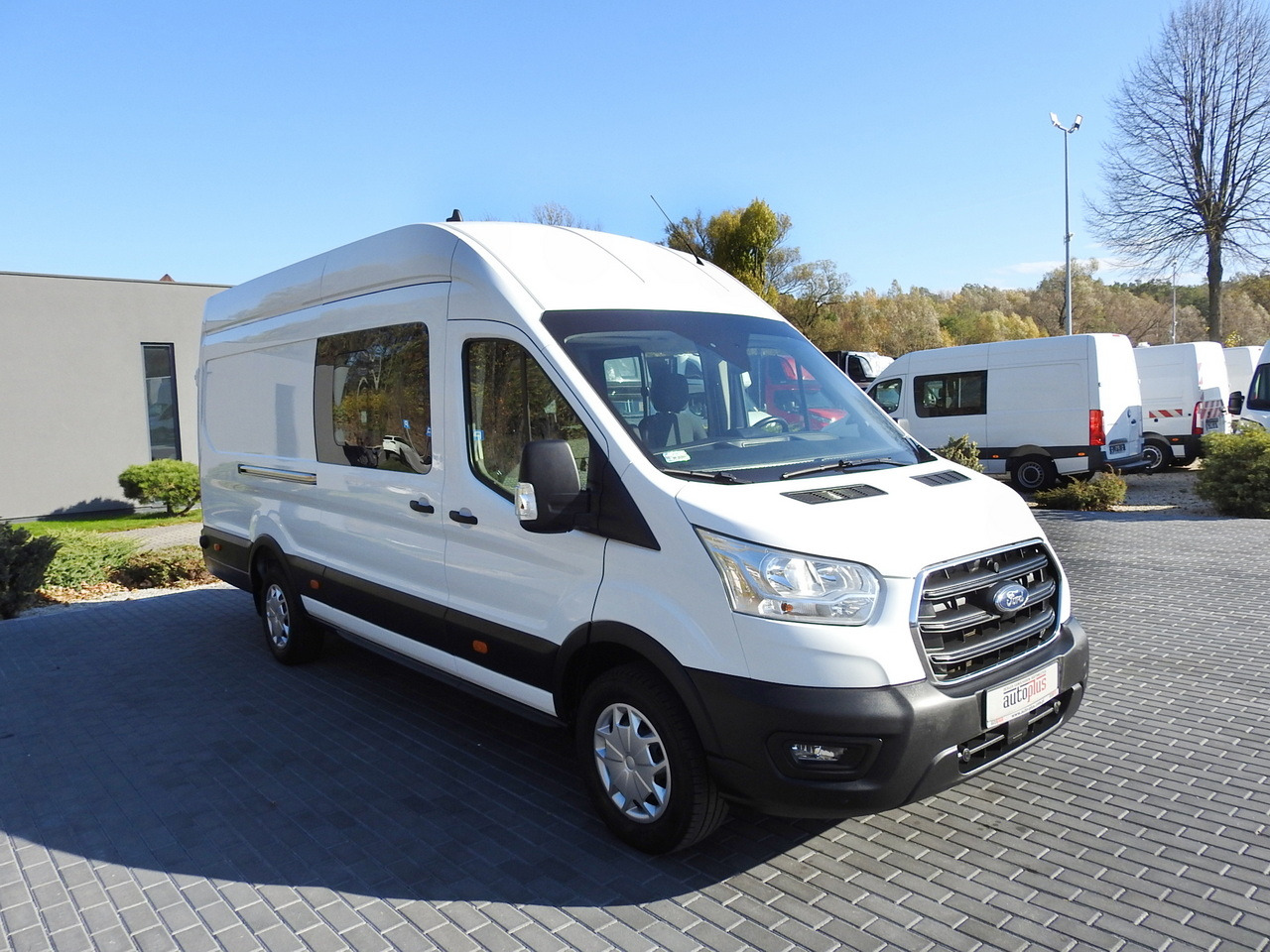 FORD TRANSIT BOX DELIVERY VAN 6 SEATS CRUISE CONTROL AIR CONDITIONING LED LIGHTS  130HP - Skåpbil: bild 4 FORD TRANSIT BOX DELIVERY VAN 6 SEATS CRUISE CONTROL AIR CONDITIONING LED LIGHTS  130HP - Skåpbil: bild 4