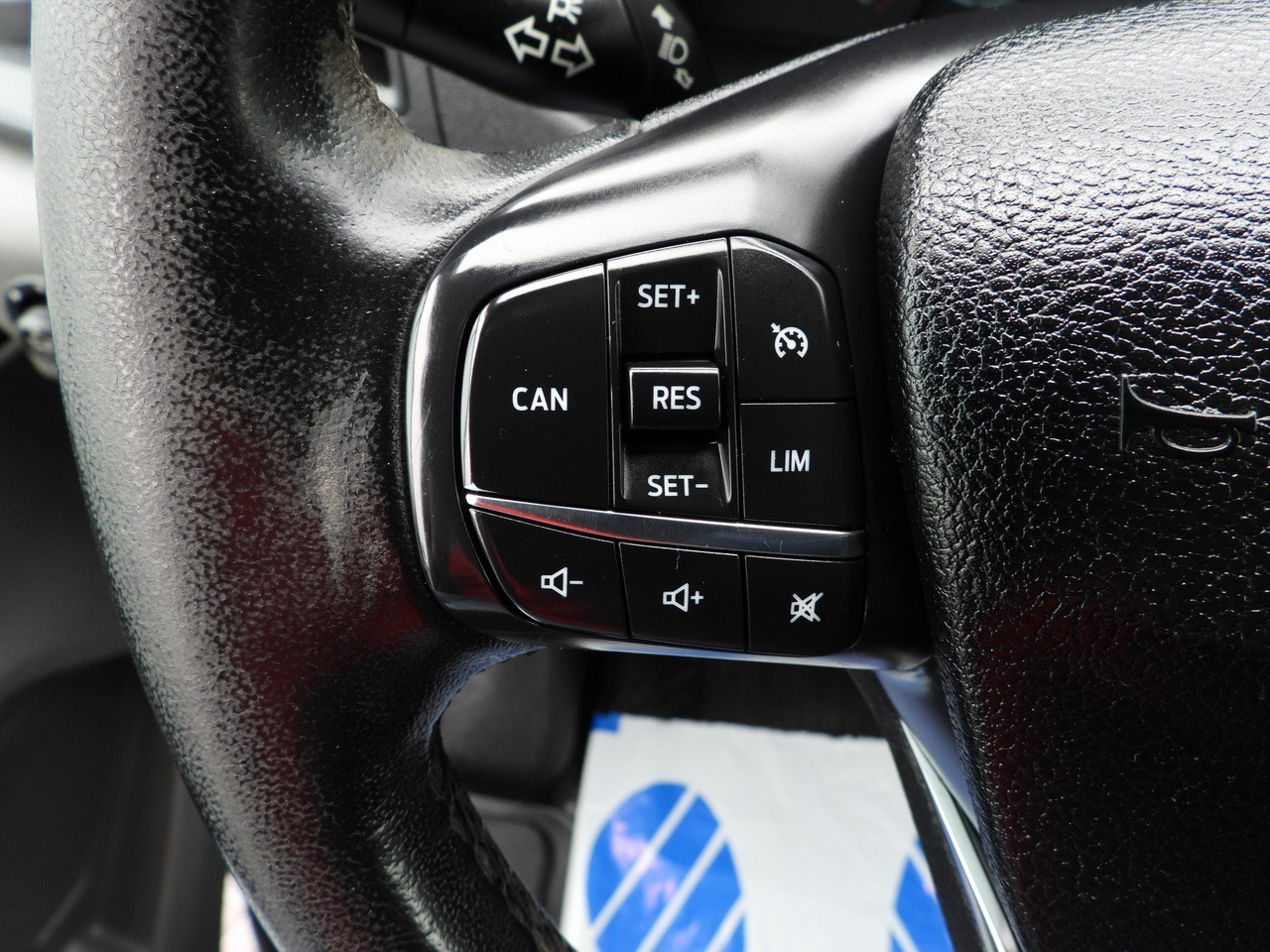 Volymskåp FORD TRANSIT BOX / REFRIGERATOR BOX 5*C / CRUISE CONTROL LED LIGHTS TWIN WHEELS AIR CONDITIONING 130HP: bild 37 Volymskåp FORD TRANSIT BOX / REFRIGERATOR BOX 5*C / CRUISE CONTROL LED LIGHTS TWIN WHEELS AIR CONDITIONING 130HP: bild 37