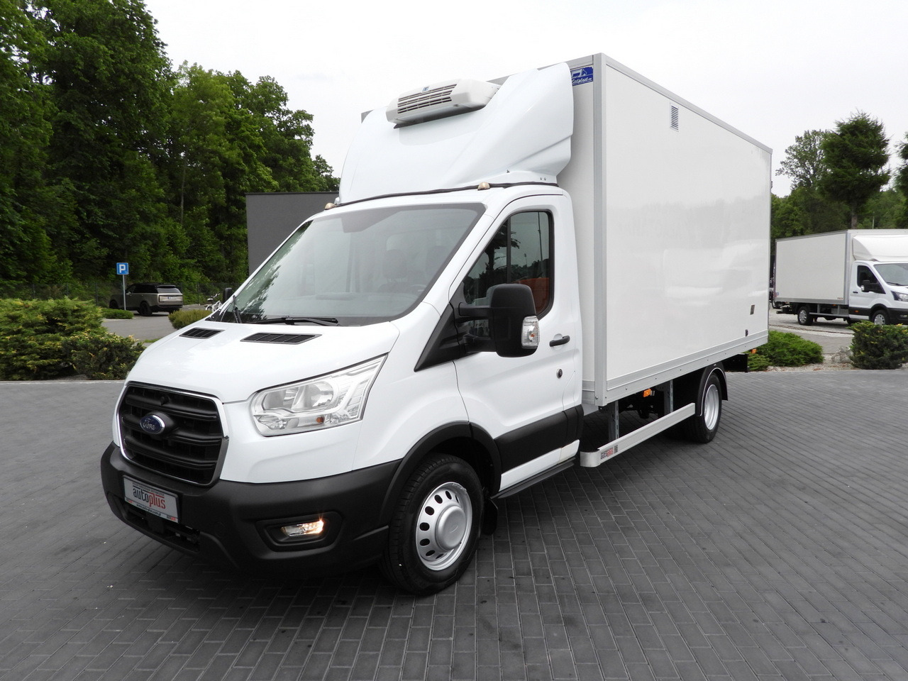 Volymskåp FORD TRANSIT BOX / REFRIGERATOR BOX 5*C / CRUISE CONTROL LED LIGHTS TWIN WHEELS AIR CONDITIONING 130HP: bild 19 Volymskåp FORD TRANSIT BOX / REFRIGERATOR BOX 5*C / CRUISE CONTROL LED LIGHTS TWIN WHEELS AIR CONDITIONING 130HP: bild 19