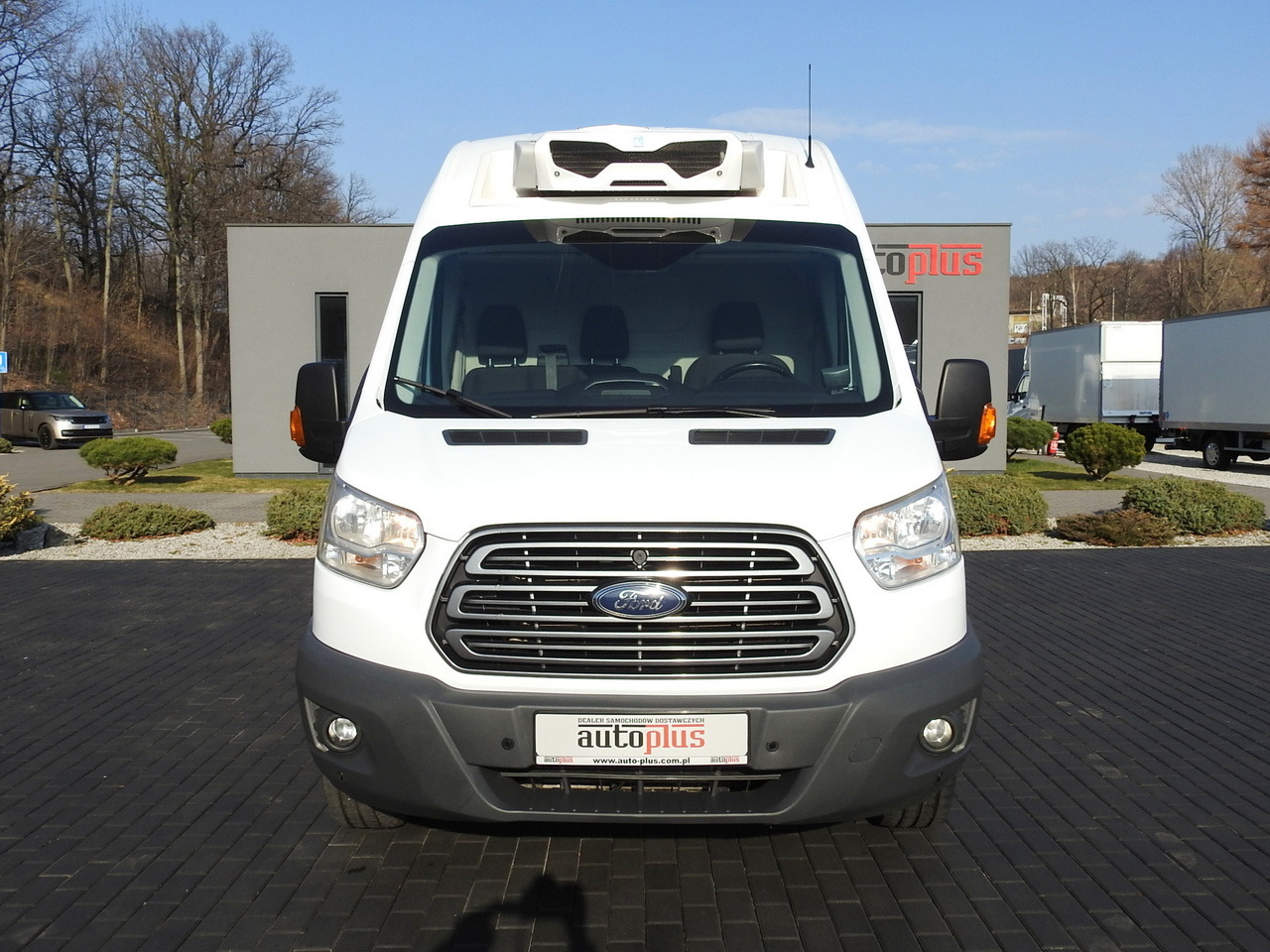 FORD TRANSIT REFRIGERATOR VAN 0°C HEATING FUNCTION CRUISE CONTROL LED LIGHTS AIR CONDITIONING 130HP - Kylbil: bild 5 FORD TRANSIT REFRIGERATOR VAN 0°C HEATING FUNCTION CRUISE CONTROL LED LIGHTS AIR CONDITIONING 130HP - Kylbil: bild 5