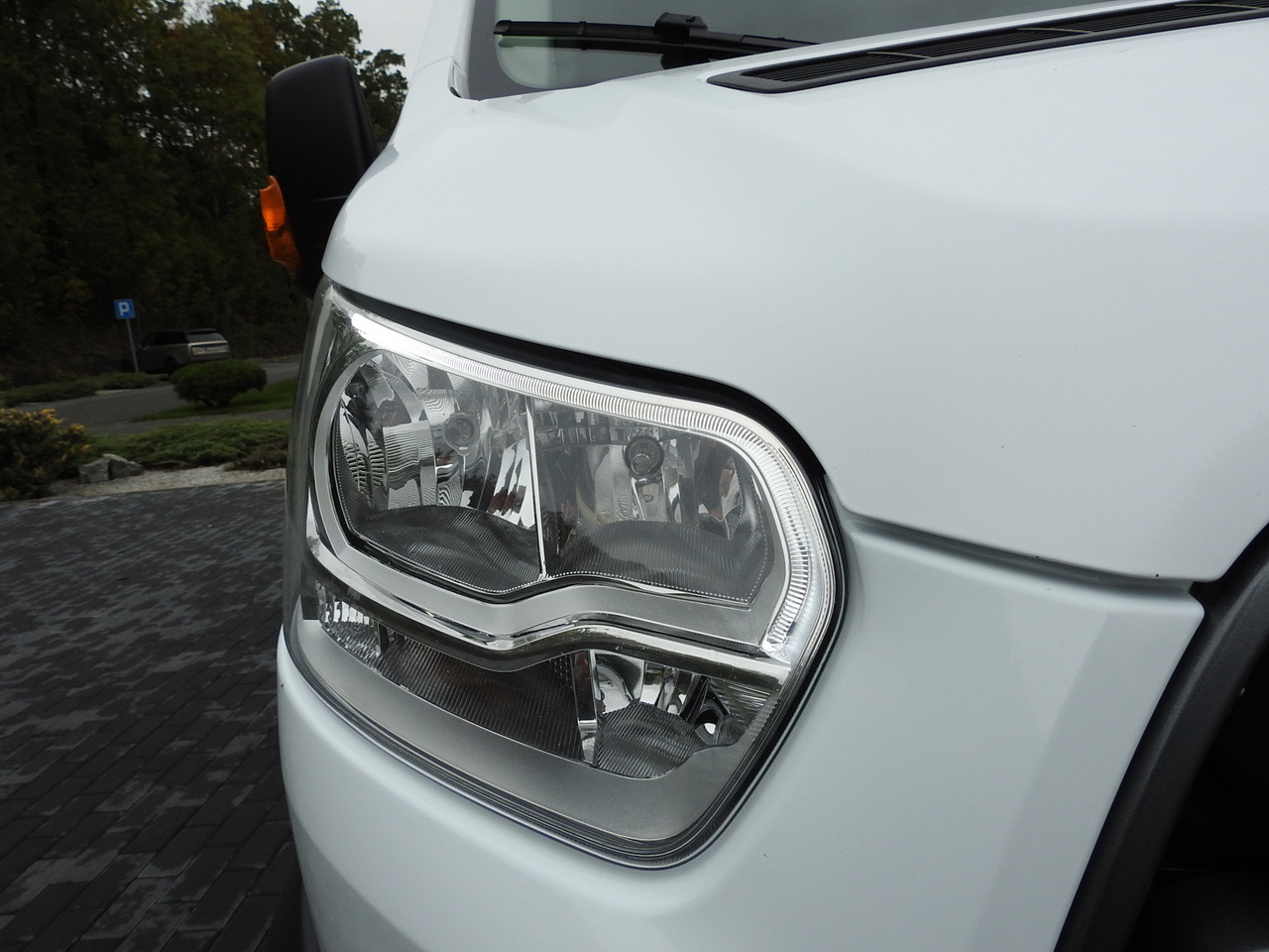 Kylbil FORD TRANSIT REFRIGERATOR VAN 0*C HEATING FUNCTION POWER SUPPLY 230V CRUISE CONTROL NAVIGATION AIR CONDITIONING LED LIGHTS 130HP: bild 20 Kylbil FORD TRANSIT REFRIGERATOR VAN 0*C HEATING FUNCTION POWER SUPPLY 230V CRUISE CONTROL NAVIGATION AIR CONDITIONING LED LIGHTS 130HP: bild 20