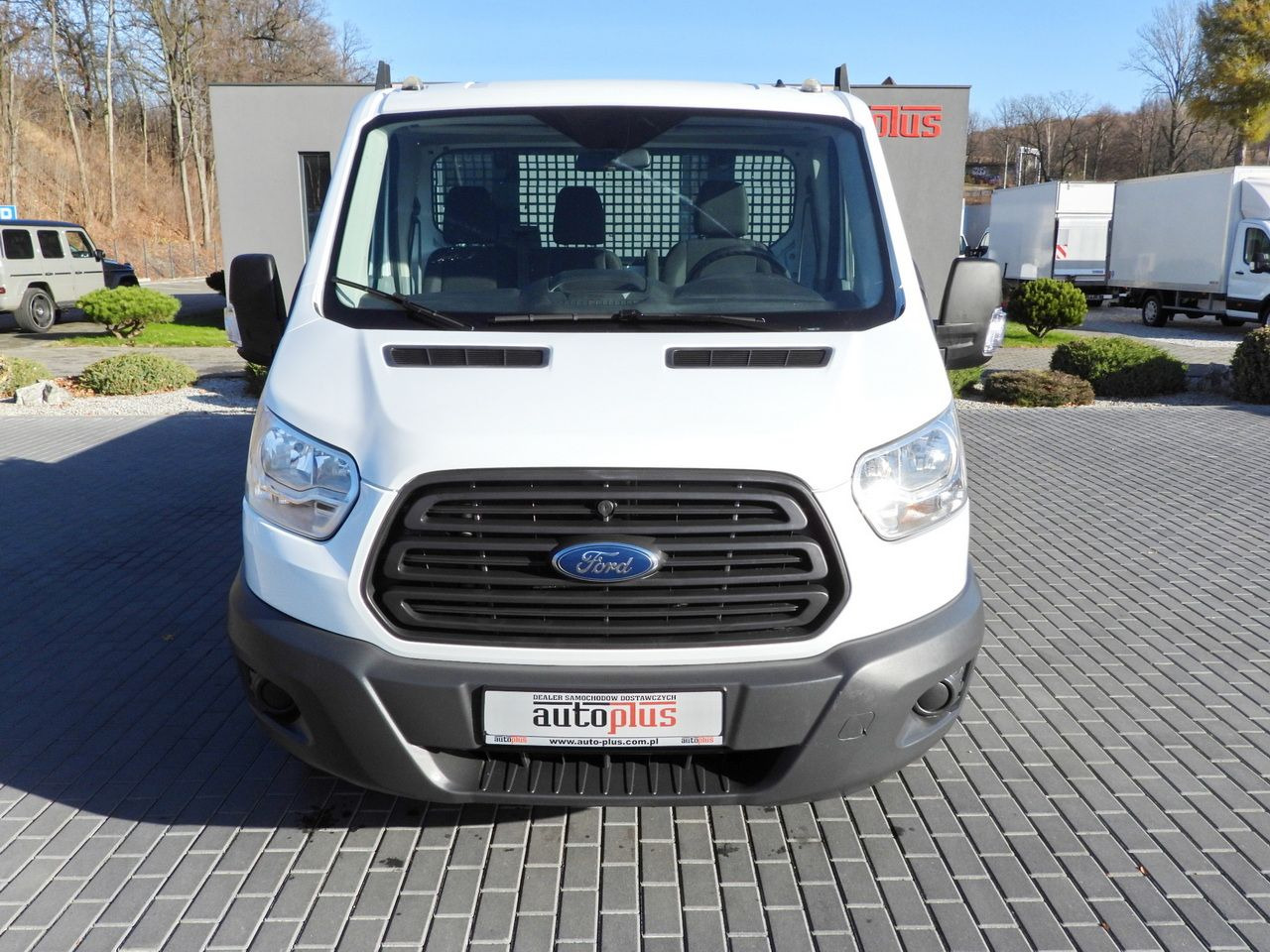 FORD TRANSIT STAKE BODY 8 PALLETS TWIN WHEELS AIR CONDITIONING 155HP - Transportbil med flak: bild 5 FORD TRANSIT STAKE BODY 8 PALLETS TWIN WHEELS AIR CONDITIONING 155HP - Transportbil med flak: bild 5