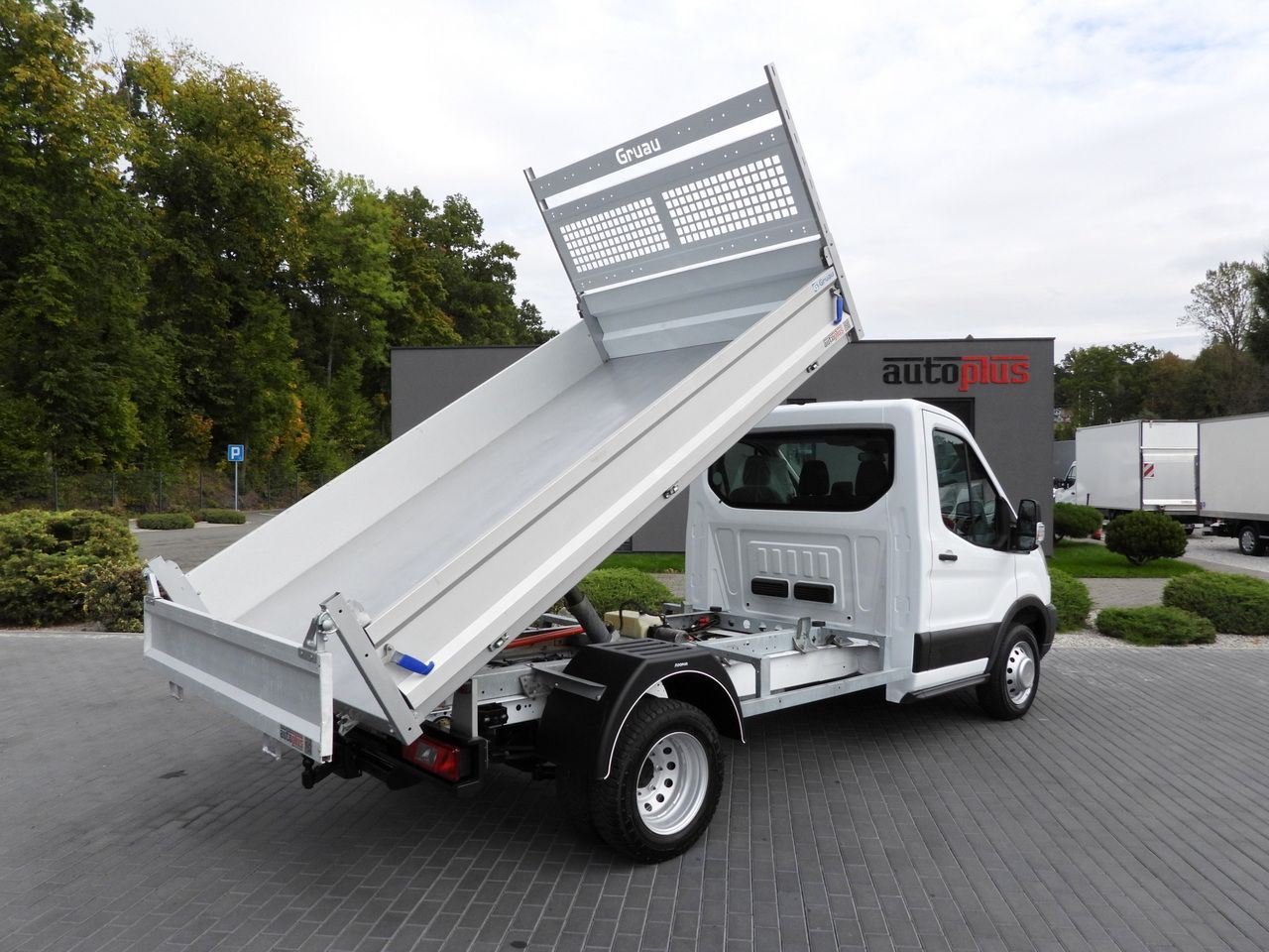 FORD TRANSIT TIPPER TWIN WHEELS 155HP - Transportbil med tippflak: bild 3 FORD TRANSIT TIPPER TWIN WHEELS 155HP - Transportbil med tippflak: bild 3