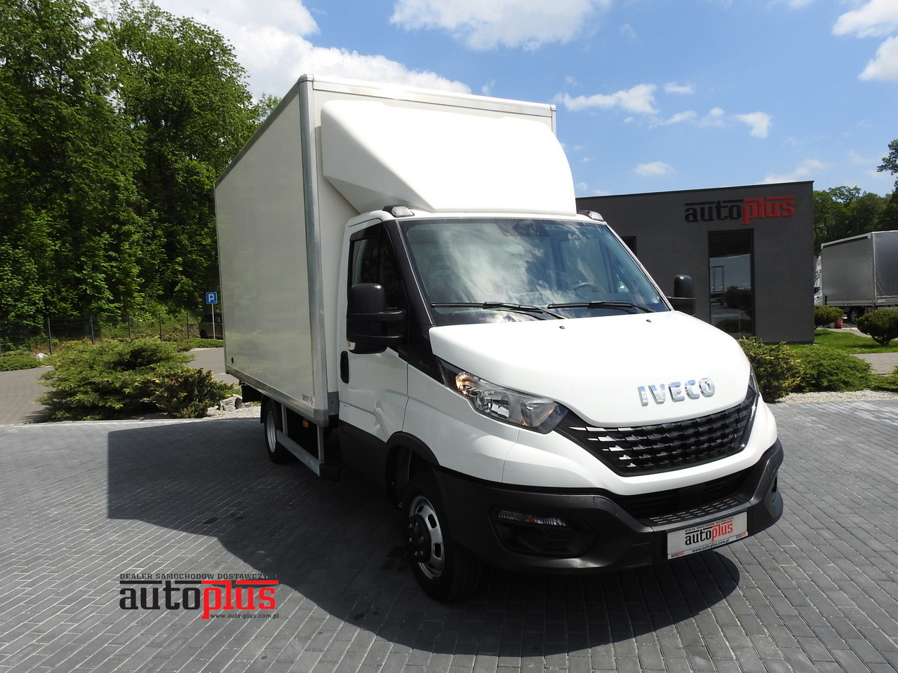 IVECO DAILY 35S14 8 PALLETS CRUISE CONTROL TWIN WHEELS AIR CONDITIONING  140HP - Kylbil: bild 1 IVECO DAILY 35S14 8 PALLETS CRUISE CONTROL TWIN WHEELS AIR CONDITIONING  140HP - Kylbil: bild 1