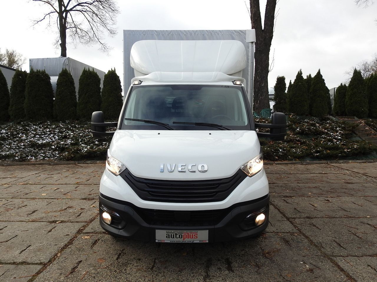 IVECO DAILY 35S16 NEW TARPAULIN LIFT 8 PALLETS CRUISE CONTROL AIR CONDITIONING 160HP - Transportbil med kapell: bild 5 IVECO DAILY 35S16 NEW TARPAULIN LIFT 8 PALLETS CRUISE CONTROL AIR CONDITIONING 160HP - Transportbil med kapell: bild 5