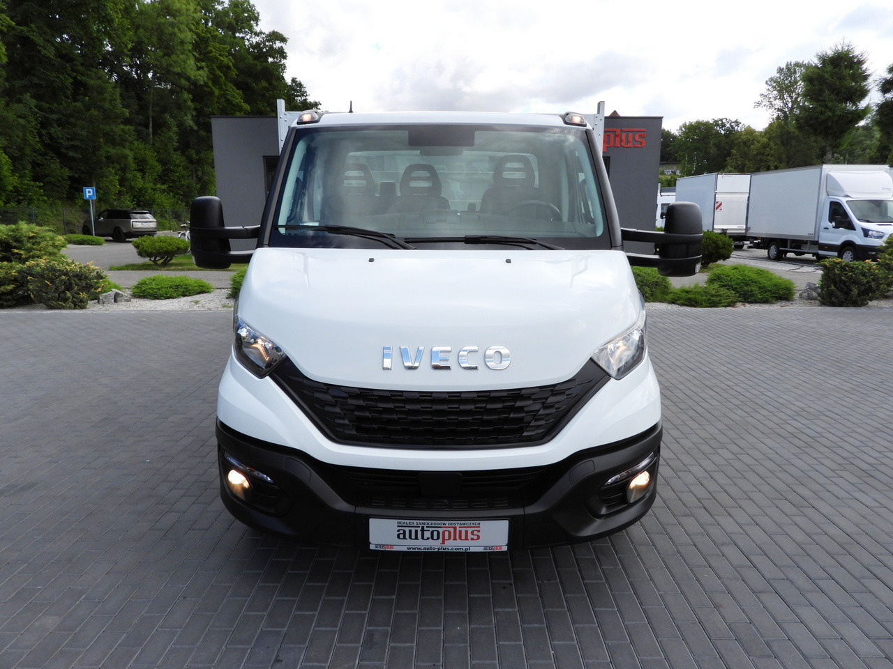 IVECO DAILY 35S16 STAKE BODY 10 PALLETS CRUISE CONTROL AIR CONDITIONING 160HP - Transportbil med flak: bild 5 IVECO DAILY 35S16 STAKE BODY 10 PALLETS CRUISE CONTROL AIR CONDITIONING 160HP - Transportbil med flak: bild 5