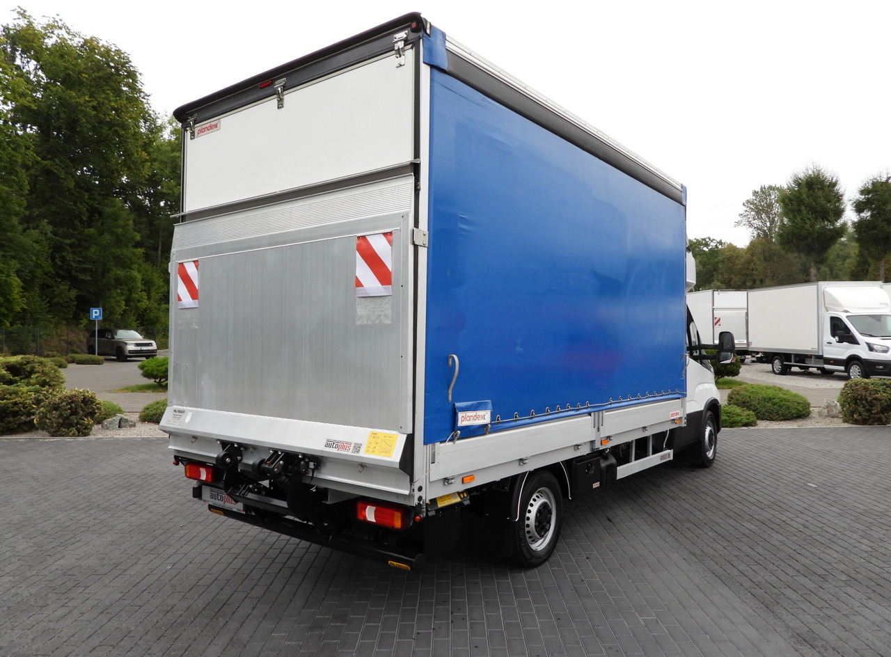 IVECO DAILY 35S18 TARPAULIN LIFT 8 PALLETS WEBASTO CRUISE CONTROL LED LIGHTS AIR CONDITIONING 180HP - Transportbil med kapell: bild 3 IVECO DAILY 35S18 TARPAULIN LIFT 8 PALLETS WEBASTO CRUISE CONTROL LED LIGHTS AIR CONDITIONING 180HP - Transportbil med kapell: bild 3