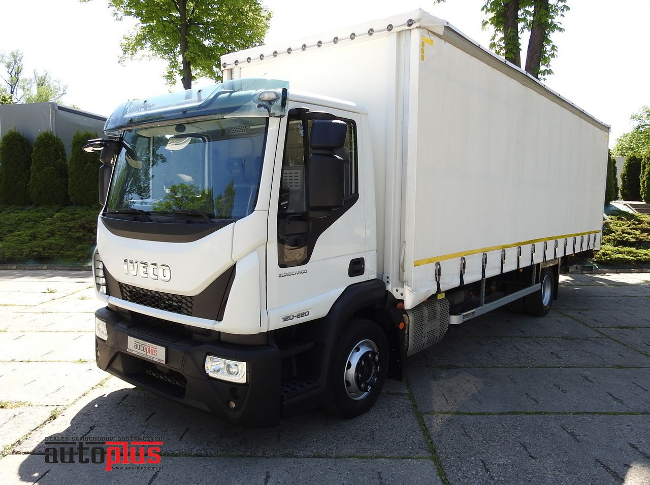 IVECO EUROCARGO 120 - 220 TARPAULIN LIFT 20 PALLETS LED LIGHTS AUTOMATIC TRANSMISSION HI-MATIC TWIN WHEELS AIR CONDITIONING 220HP - Transportbil med kapell: bild 1 IVECO EUROCARGO 120 - 220 TARPAULIN LIFT 20 PALLETS LED LIGHTS AUTOMATIC TRANSMISSION HI-MATIC TWIN WHEELS AIR CONDITIONING 220HP - Transportbil med kapell: bild 1
