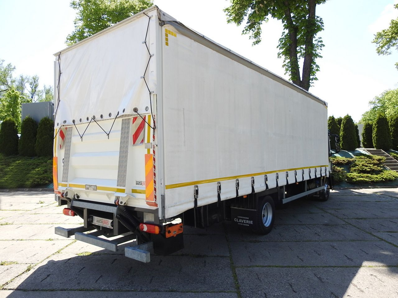 IVECO EUROCARGO 120 - 220 TARPAULIN LIFT 20 PALLETS LED LIGHTS AUTOMATIC TRANSMISSION HI-MATIC TWIN WHEELS AIR CONDITIONING 220HP - Transportbil med kapell: bild 3 IVECO EUROCARGO 120 - 220 TARPAULIN LIFT 20 PALLETS LED LIGHTS AUTOMATIC TRANSMISSION HI-MATIC TWIN WHEELS AIR CONDITIONING 220HP - Transportbil med kapell: bild 3