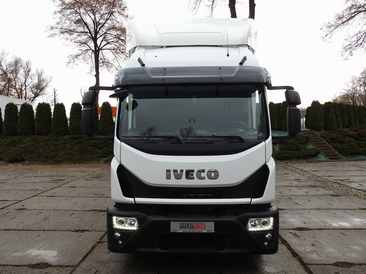 IVECO EUROCARGO 120-250 NEW TARPAULIN LIFT 18 PALLETS WEBASTO CRUISE CONTROL AIR CONDITIONING LED LIGHTS PNEUMATICS AUTOMATIC TRANSMISSION HI-MATIC 250HP - Kapellbil: bild 5 IVECO EUROCARGO 120-250 NEW TARPAULIN LIFT 18 PALLETS WEBASTO CRUISE CONTROL AIR CONDITIONING LED LIGHTS PNEUMATICS AUTOMATIC TRANSMISSION HI-MATIC 250HP - Kapellbil: bild 5