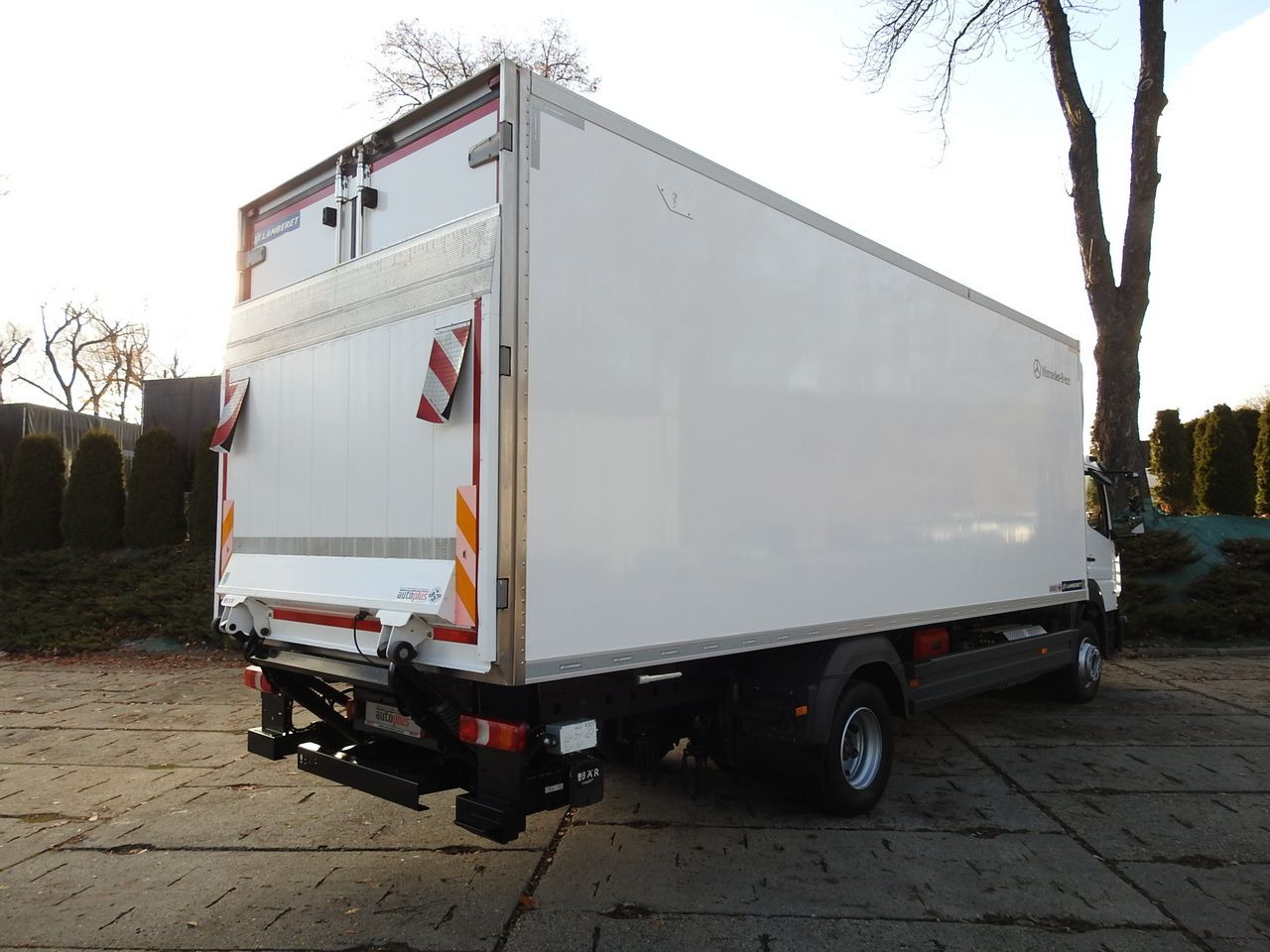 MERCEDES ATEGO 12.24 REGRIGERATOR BOX -10*C LIFT 16 PALLETS HEATING FUNCTION WEBASTO CRUISE CONTROL PNEUMATICS AIR CONDITIONING 240HP - Kylbil lastbil: bild 3 MERCEDES ATEGO 12.24 REGRIGERATOR BOX -10*C LIFT 16 PALLETS HEATING FUNCTION WEBASTO CRUISE CONTROL PNEUMATICS AIR CONDITIONING 240HP - Kylbil lastbil: bild 3