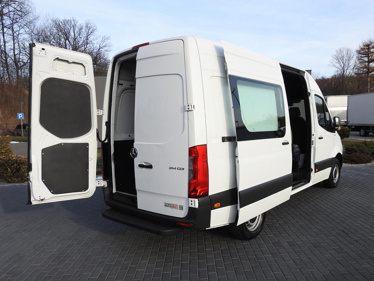MERCEDES SPRINTER 314 BOX DELIVERY VAN 6 SEATS CRUISE CONTROL AIR CONDITIONING 140HP - Skåpbil: bild 3 MERCEDES SPRINTER 314 BOX DELIVERY VAN 6 SEATS CRUISE CONTROL AIR CONDITIONING 140HP - Skåpbil: bild 3
