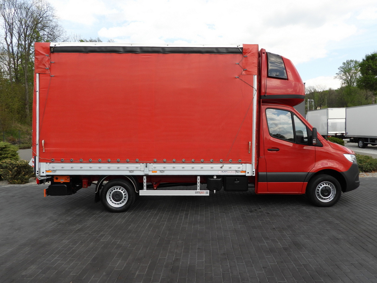 Transportbil med kapell MERCEDES SPRINTER 316 8 PALLETS TARPAULIN LIFT CRUISE CONTROL AIR CONDITIONING 160HP: bild 7 Transportbil med kapell MERCEDES SPRINTER 316 8 PALLETS TARPAULIN LIFT CRUISE CONTROL AIR CONDITIONING 160HP: bild 7
