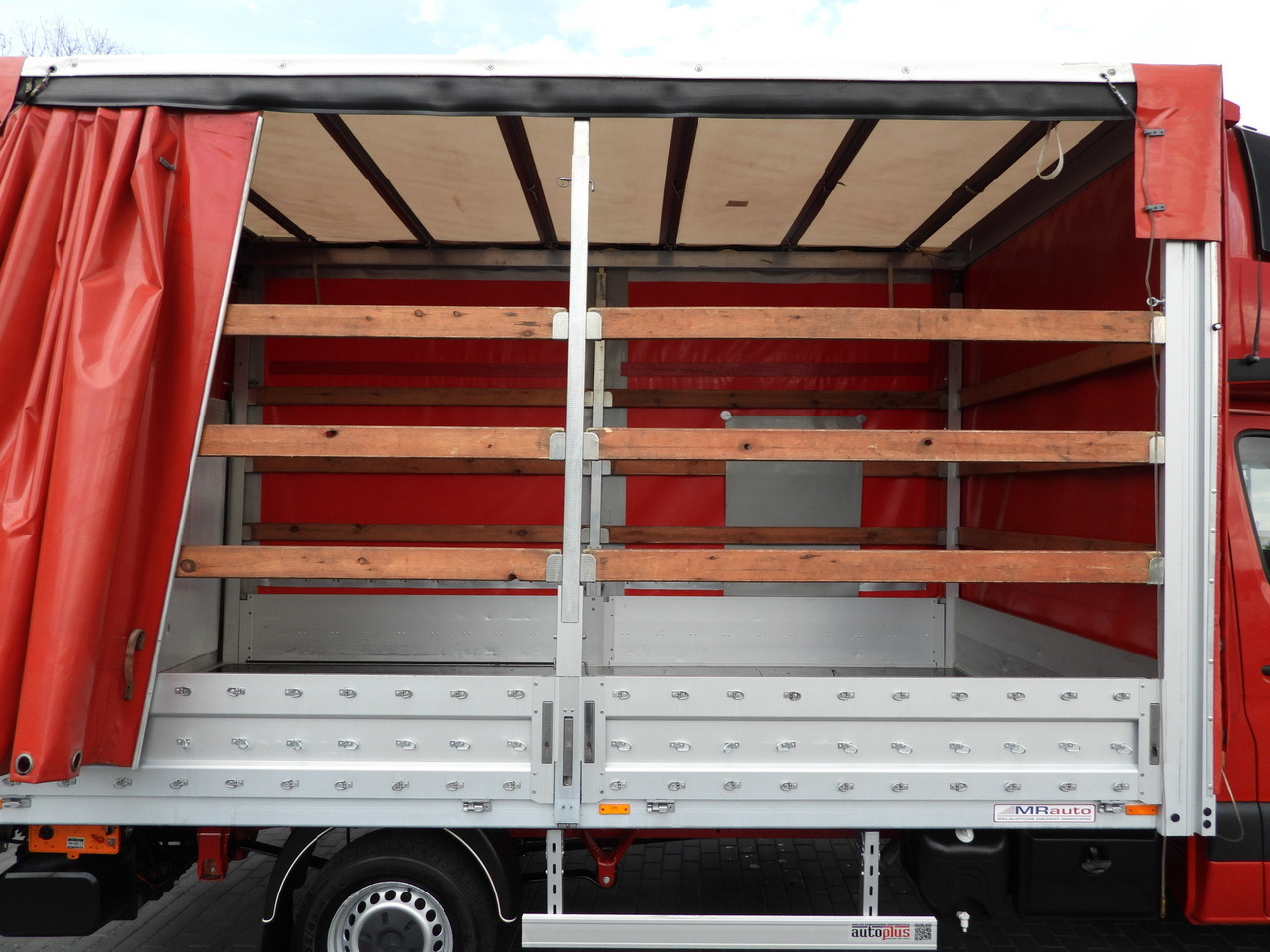 Transportbil med kapell MERCEDES SPRINTER 316 8 PALLETS TARPAULIN LIFT CRUISE CONTROL AIR CONDITIONING 160HP: bild 27 Transportbil med kapell MERCEDES SPRINTER 316 8 PALLETS TARPAULIN LIFT CRUISE CONTROL AIR CONDITIONING 160HP: bild 27