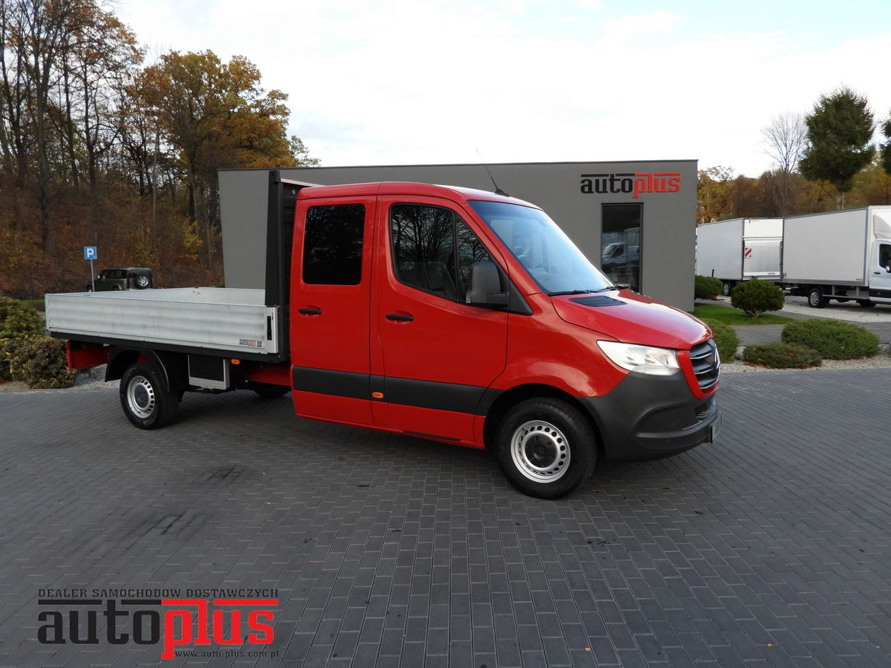 MERCEDES SPRINTER 316 STAKE BODY DOUBLE CABIN DOKA 7 SEATS AIR CONDITIONING 160HP - Dubbelhytt transportbil: bild 1 MERCEDES SPRINTER 316 STAKE BODY DOUBLE CABIN DOKA 7 SEATS AIR CONDITIONING 160HP - Dubbelhytt transportbil: bild 1