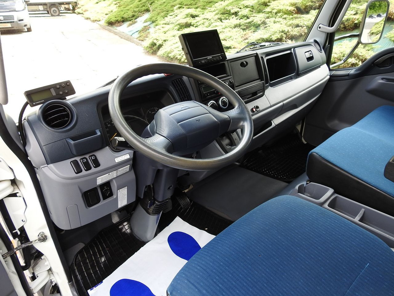 MITSUBISHI CANTER FUSO 7C15 REGRIGERATOR BOX -4*C LIFT POWER SUPPLY 230V AIR CONDITIONING AUTOMATIC TRANSMISSION 150HP - Kylbil lastbil: bild 2 MITSUBISHI CANTER FUSO 7C15 REGRIGERATOR BOX -4*C LIFT POWER SUPPLY 230V AIR CONDITIONING AUTOMATIC TRANSMISSION 150HP - Kylbil lastbil: bild 2