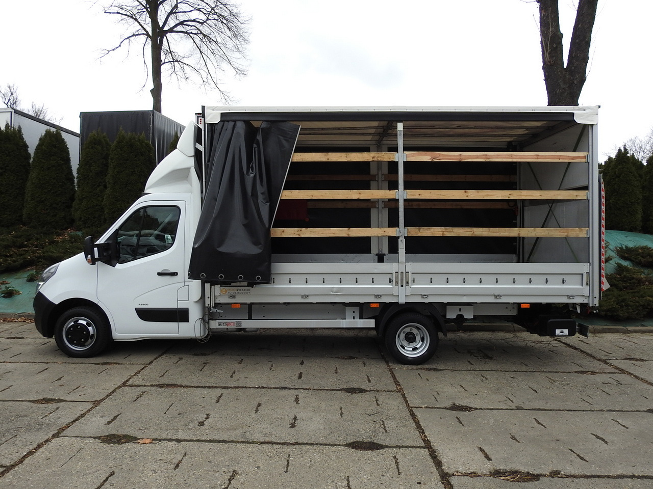 Transportbil med kapell OPEL MOVANO TARPAULIN LIFT 10 PALLETS CRUISE CONTROL AIR CONDITIONING LED LIGHTS PNEUMATICS TWIN WHEELS 165HP: bild 8 Transportbil med kapell OPEL MOVANO TARPAULIN LIFT 10 PALLETS CRUISE CONTROL AIR CONDITIONING LED LIGHTS PNEUMATICS TWIN WHEELS 165HP: bild 8