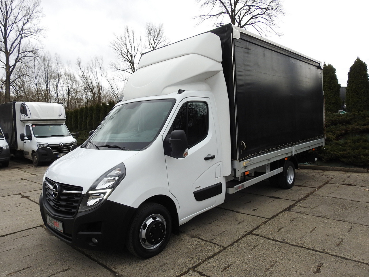 Transportbil med kapell OPEL MOVANO TARPAULIN LIFT 10 PALLETS CRUISE CONTROL AIR CONDITIONING LED LIGHTS PNEUMATICS TWIN WHEELS 165HP: bild 6 Transportbil med kapell OPEL MOVANO TARPAULIN LIFT 10 PALLETS CRUISE CONTROL AIR CONDITIONING LED LIGHTS PNEUMATICS TWIN WHEELS 165HP: bild 6