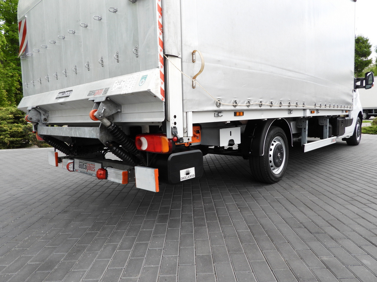 Transportbil med kapell OPEL MOVANO TARPAULIN LIFT 9 PALLETS WEBASTO CRUISE CONTROL LED LIGHTS PNEUMATICS AIR CONDITIONING 165HP: bild 31 Transportbil med kapell OPEL MOVANO TARPAULIN LIFT 9 PALLETS WEBASTO CRUISE CONTROL LED LIGHTS PNEUMATICS AIR CONDITIONING 165HP: bild 31